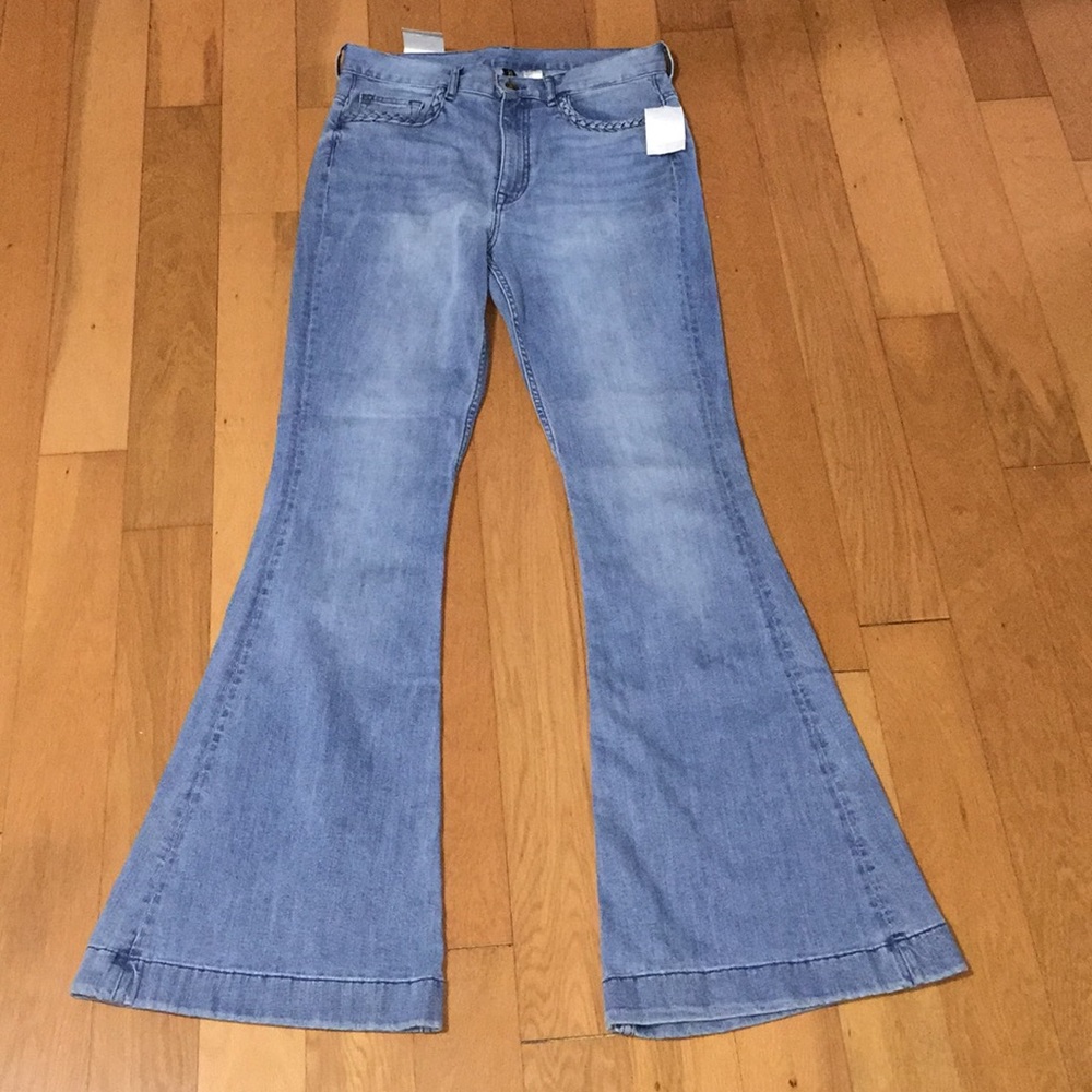 Wide/Flare Fit Jeans 👖